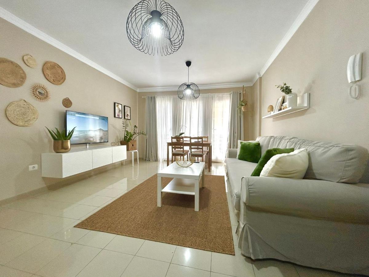 Cala Medano Apartment El Médano Екстериор снимка